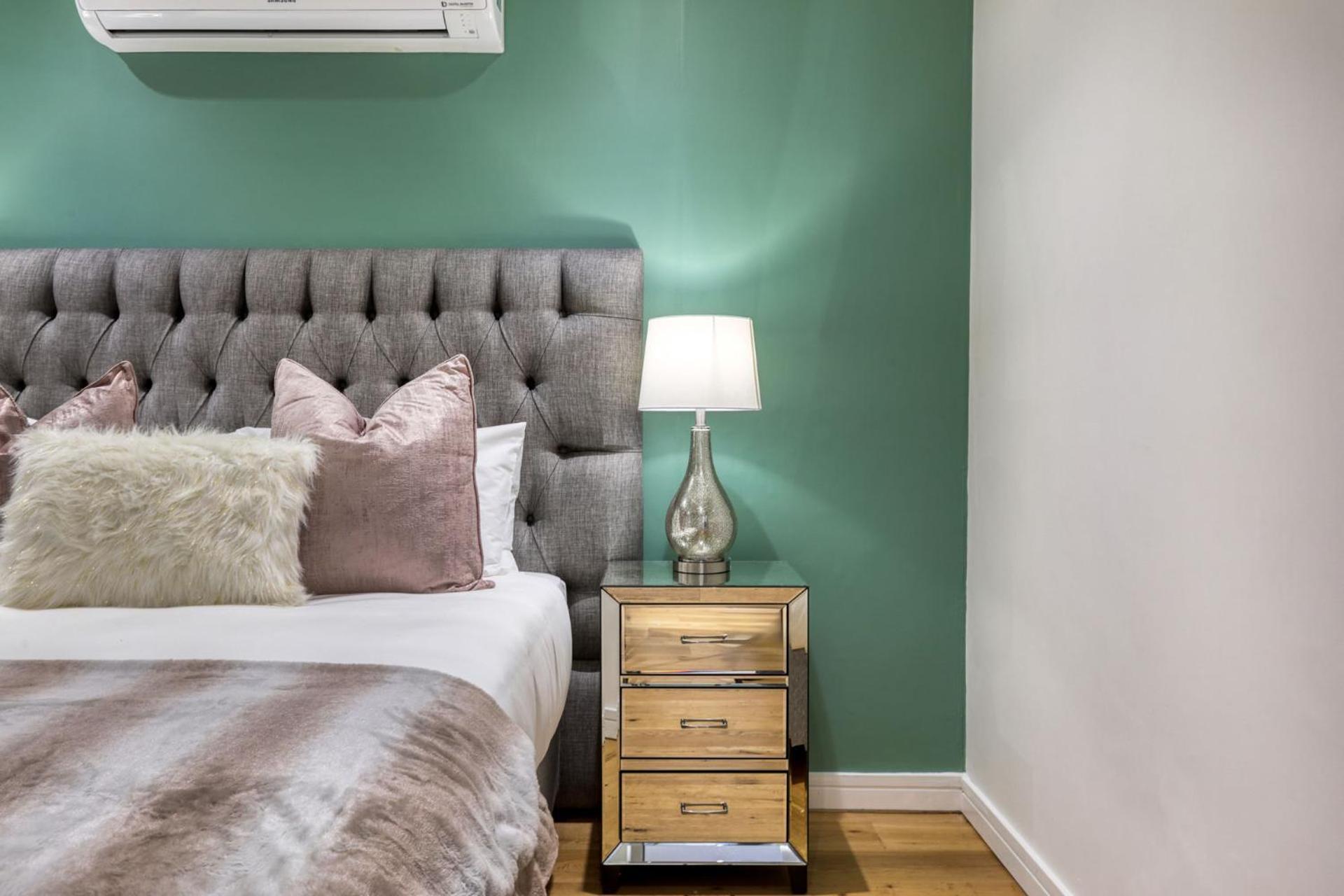 Apartment Tranquil On The Promenade Cape Town